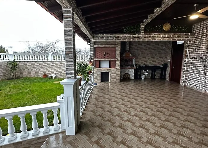 Gano Villa